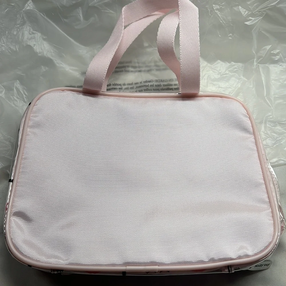 Mary Kay Makeup Bag - Lips/Lashes - Picture 3 of 4
